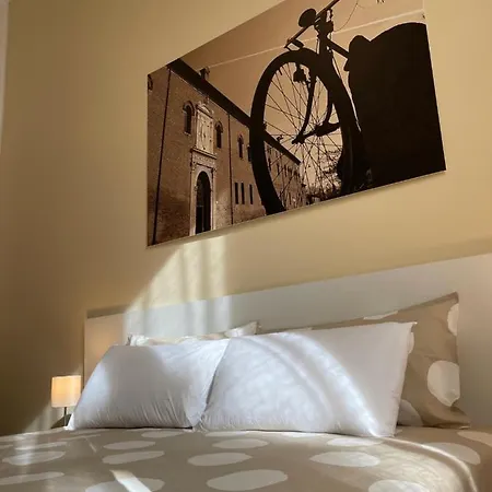 Downtown - In Centro Guest house Ferrara