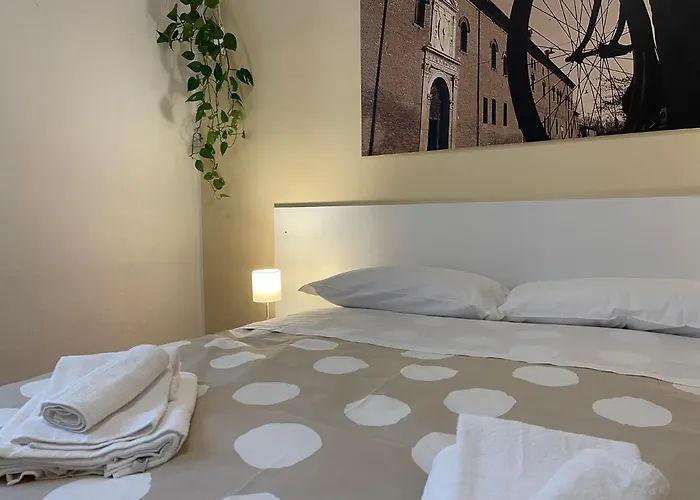 Affittacamere Downtown - In Centro Ferrara