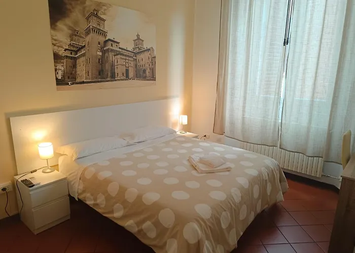 Downtown - In Centro פררה